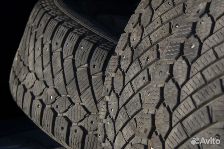 Gislaved Nord Frost 200 SUV 215/65 R16 102T