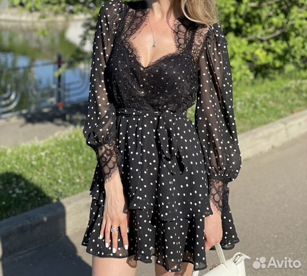 Платья в горох разные