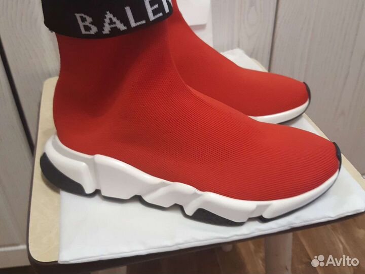 Оригинал Италия,Кроссовки Balenciaga люкс р 40