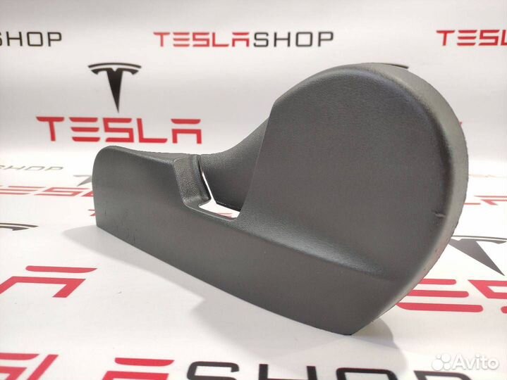 Накладка декоративная сиденья пассажира Tesla