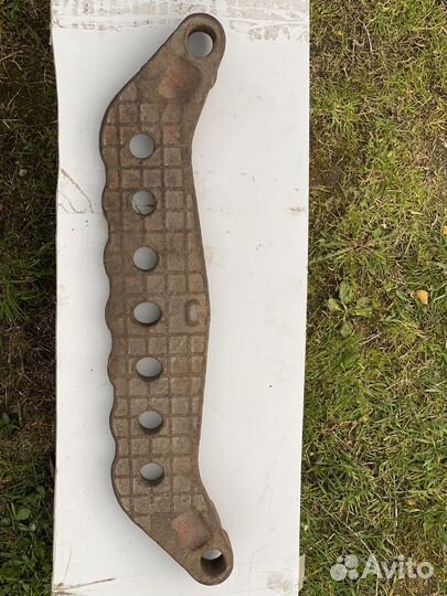 Скоба для трактора