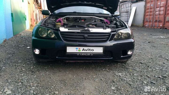 Toyota Altezza 2.0 AT, 2000, 272 000 км