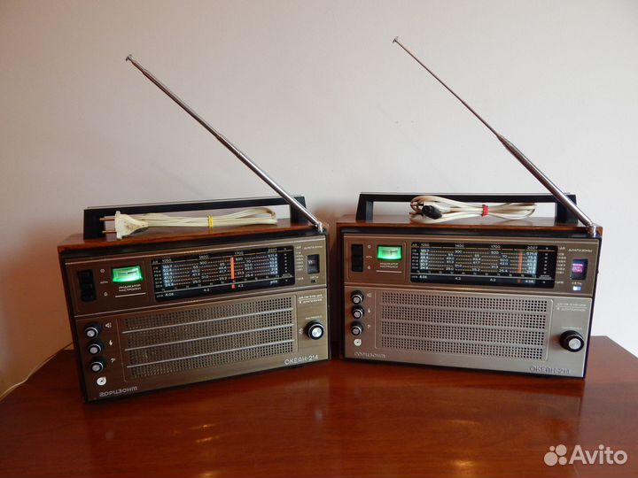 Советский радиоприемник Океан 214 с FM