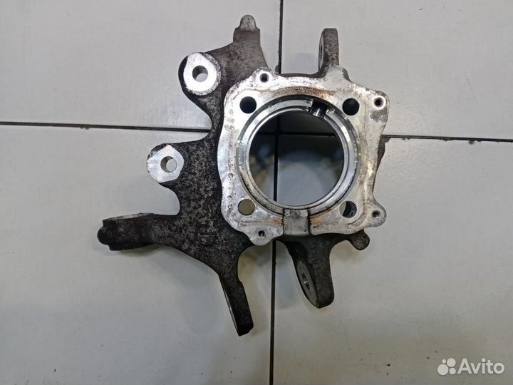 Кулак поворотный задний правый BMW 6-series F06