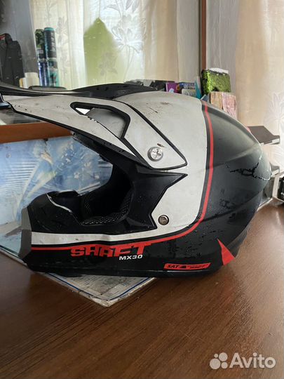 Кроссовый шлем