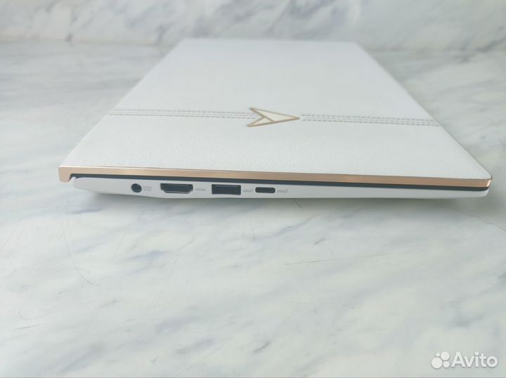 Ноутбук Asus Zenbook UX334F
