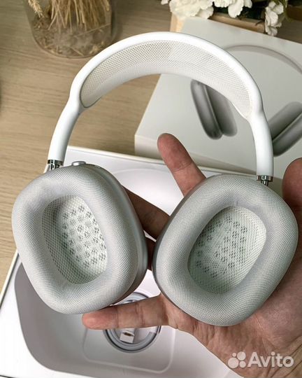 Airpods max premium white