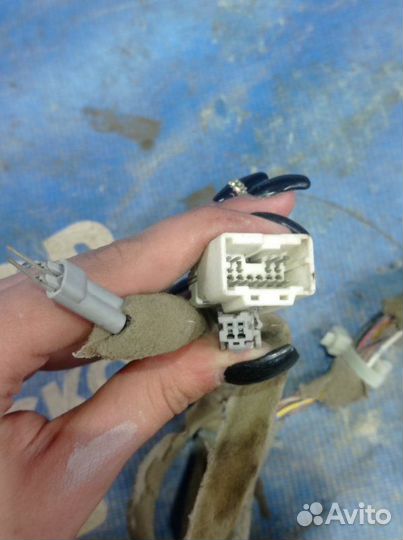 Проводка двери Infiniti Fx35 кроссовер 2004