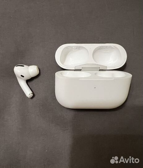 Левый наушники apple airpods pro with MagSafe