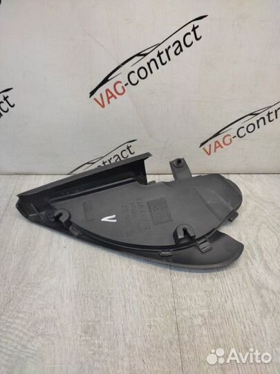 Накладка на зеркало левая Skoda Octavia A5 1.6