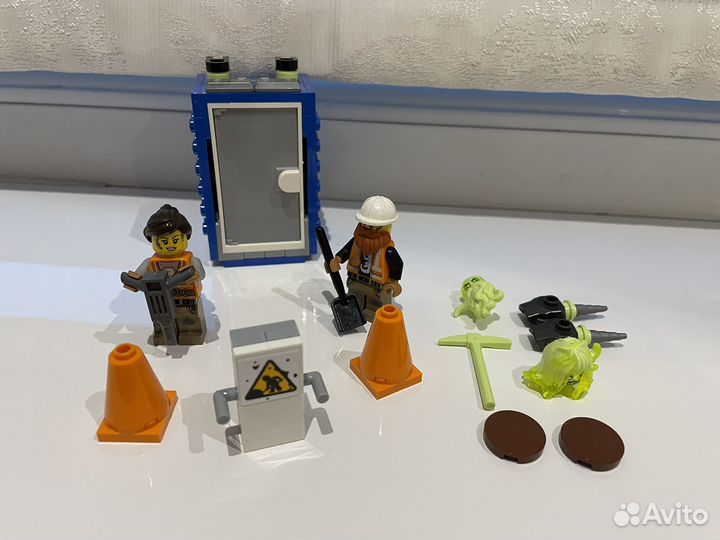 Lego hidden side фигурки