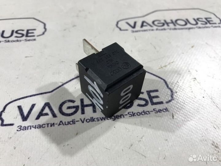 Реле Audi S8 D2 4D 4.2 2000