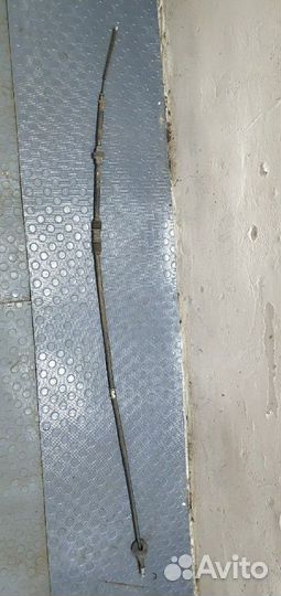 Трос ручник (стояночного тормоза) Mitsubishi Lance