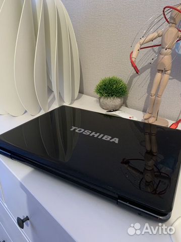 Ноутбук toshiba