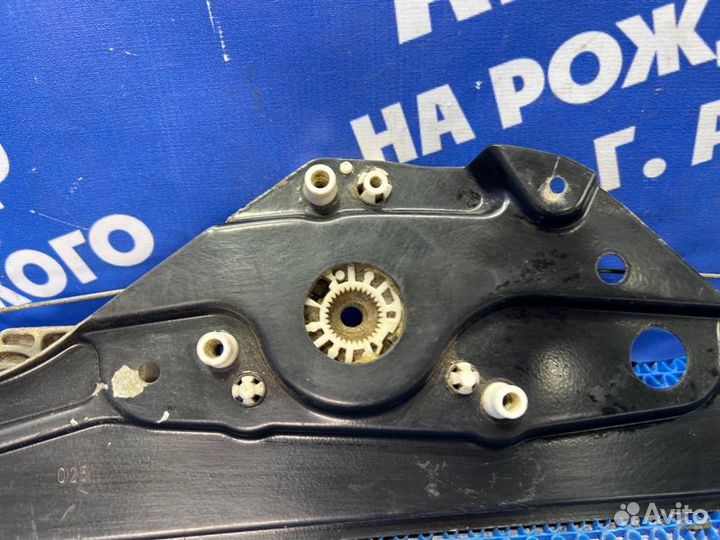 Трапеция стеклоподъемника Mercedes-Benz W211