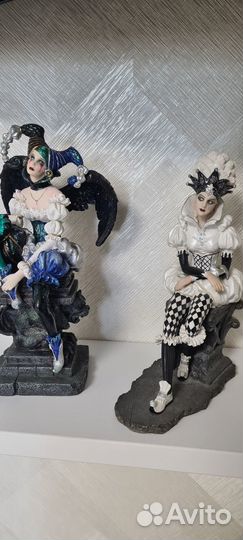Статуэтки