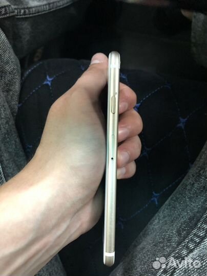 Телефон iPhone 6