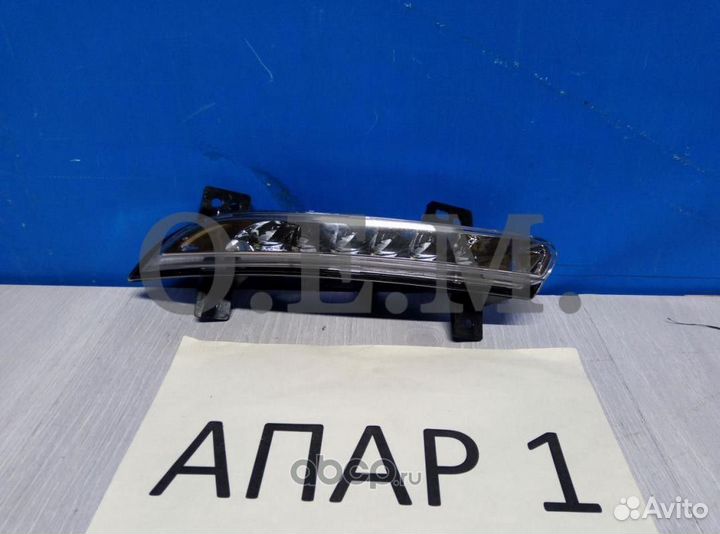 Ходовой огонь правый Renault Fluence 1 2009