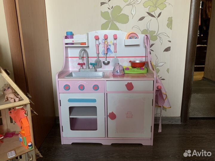 Детская деревянная кухня