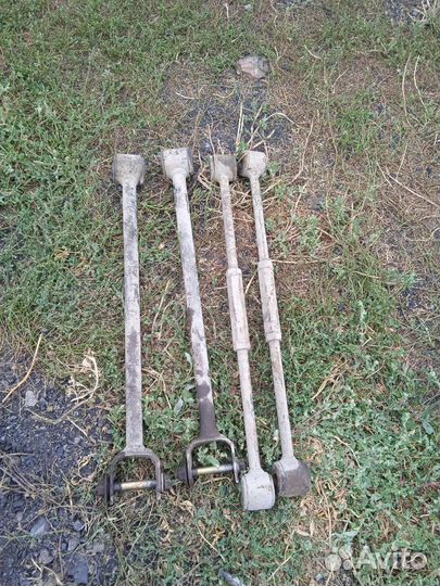 Задний рычаг Тойота Королла ае100