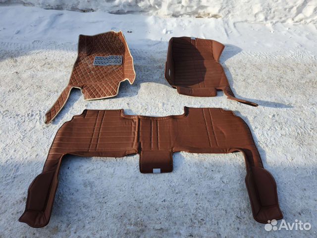 Автомобильные коврики из экокожи 3d