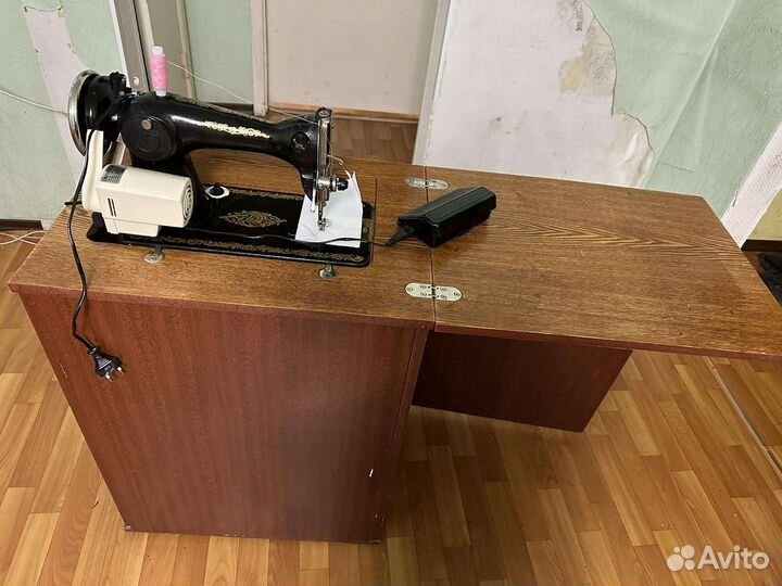 Швейная машина