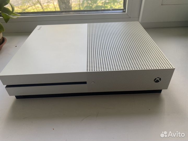 Xbox One s