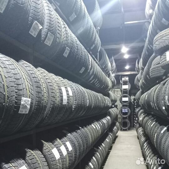 Nokian Tyres Hakka V 235/65 R17 104M