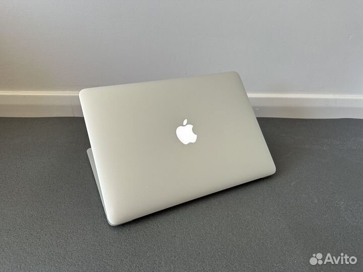 Apple MacBook Air 13 2016 4/128gb /Ориг АКБ
