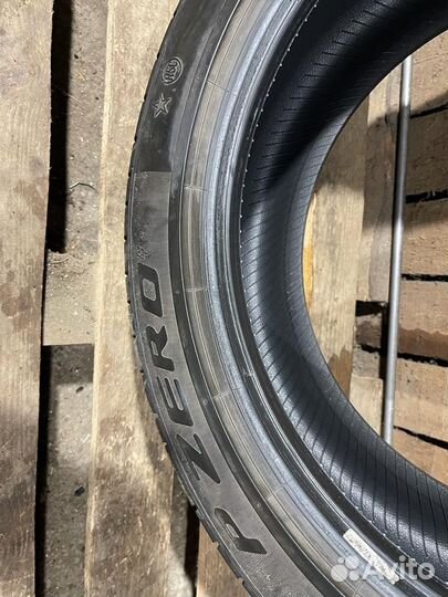 Pirelli P Zero PZ4 275/40 R21 107Y