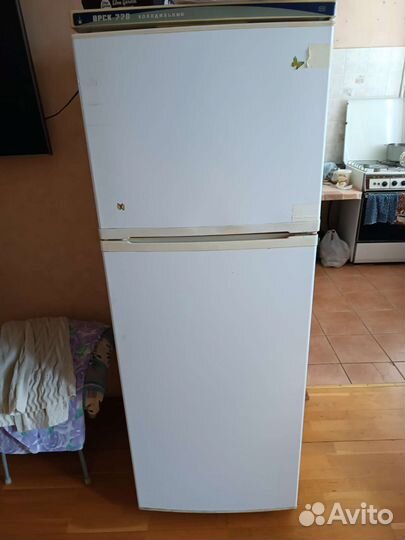Холодильник бу Орск 220