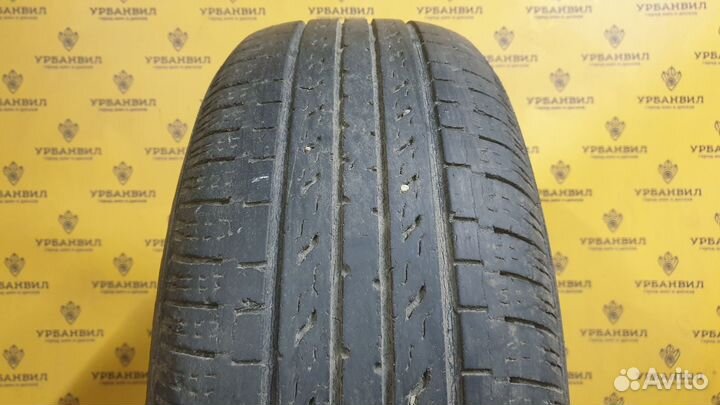 Nexen Roadian 571 235/65 R17 104T