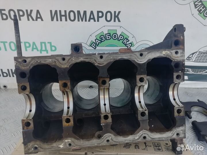 Блок двигателя Ford Focus 1 2.0 Split Port 2001г
