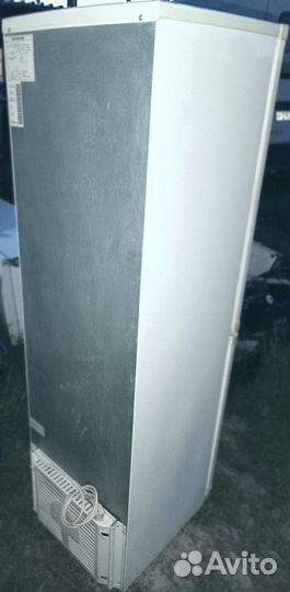 Холодильник Samsung