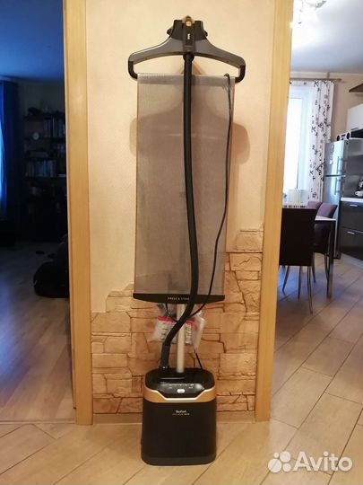 Отпариватель для одежды Tefal lT84XX