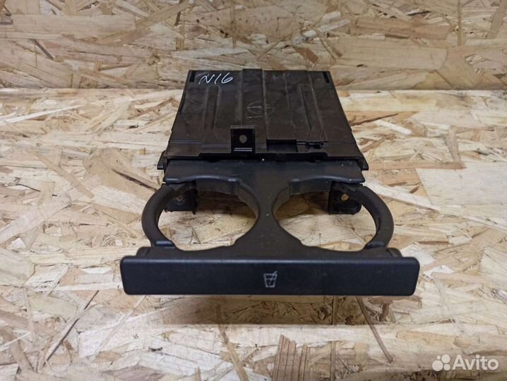 Подстаканник Nissan Almera N16