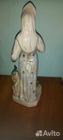 Фарфоровая статуэтка Хозяйка медной горы