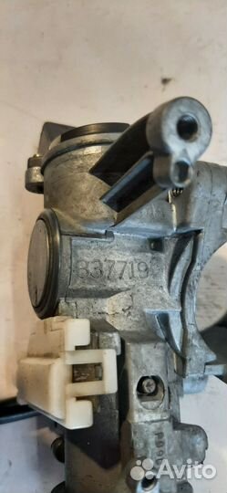 Замок зажигания Mitsubishi galant 8 337719