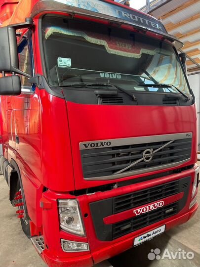 Volvo FH13 с полуприцепом, 2012