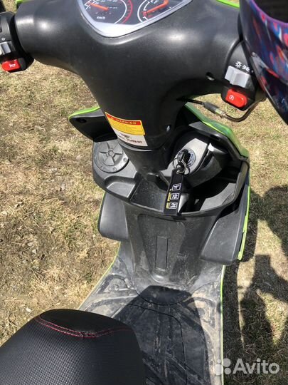 Скутер slash 150