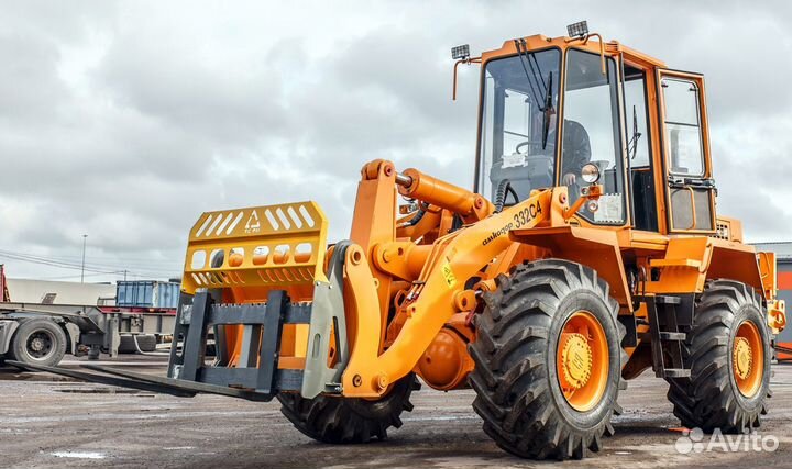 Машинист погрузчика (фронтального) вахта