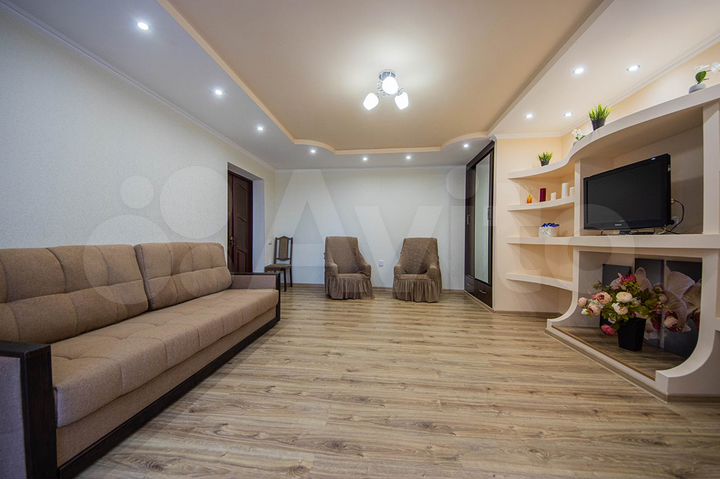 2-к. квартира, 54 м², 1/5 эт.