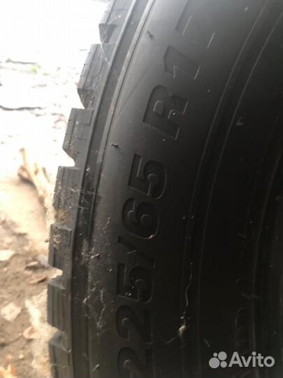 Continental ContiVikingContact 2 225/65 R17