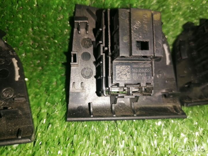 Кнопки стеклоподъемников skoda octavia A7