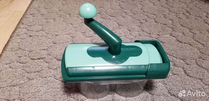 Ручной измельчитель овощей