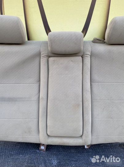 Подлокотник дивана (спинка) задний Honda Civic 8