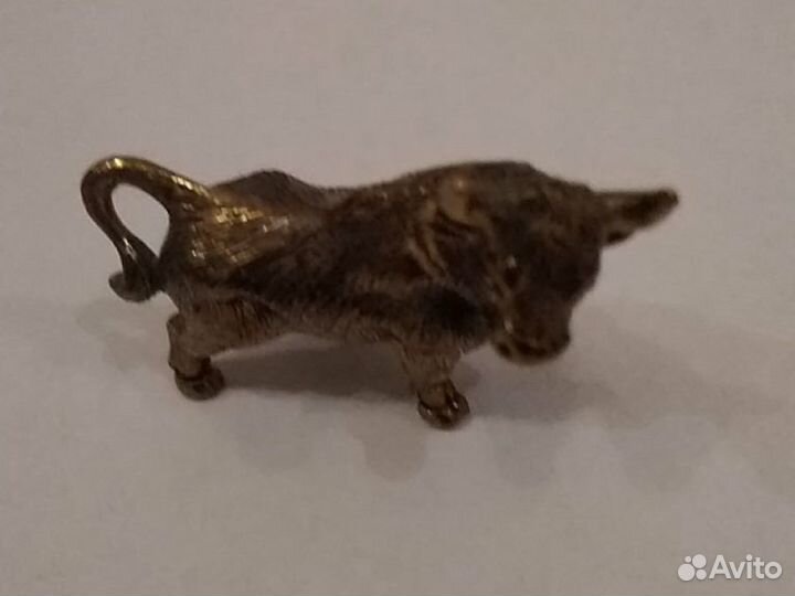 Статуэтка Бык