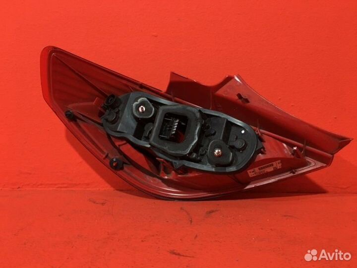 Фонарь задний правый Opel Corsa D Z12XEP 1.2