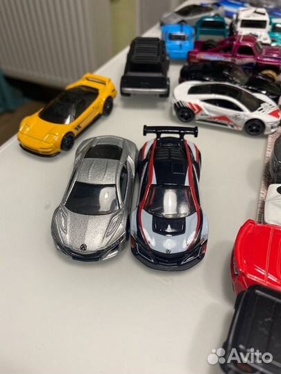 Машинки hot wheels