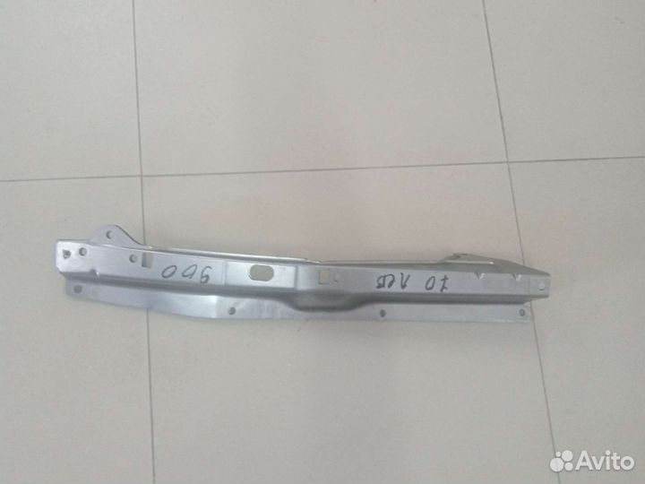 Левый передний надстрельник(крепление крыла)приора